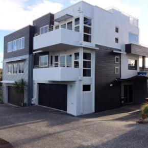Luxury Beach Guest House Papamoa